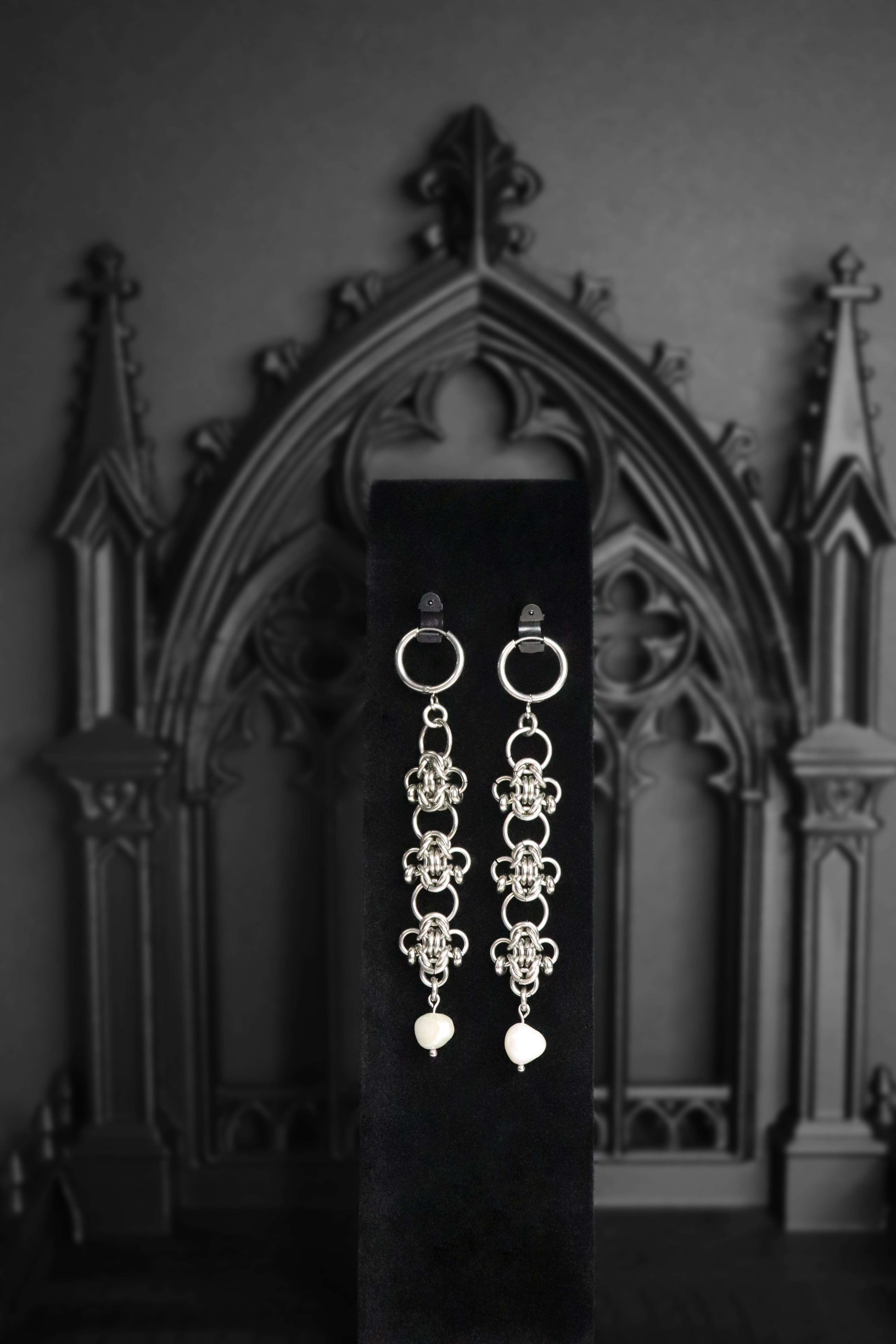 Siren Earrings White