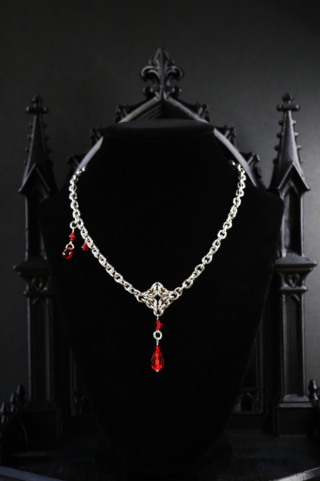 Thrall Choker: