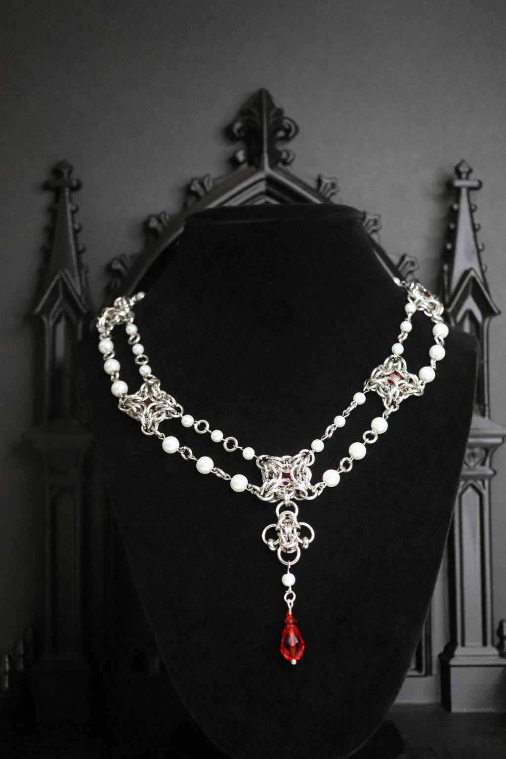 Tudor Choker