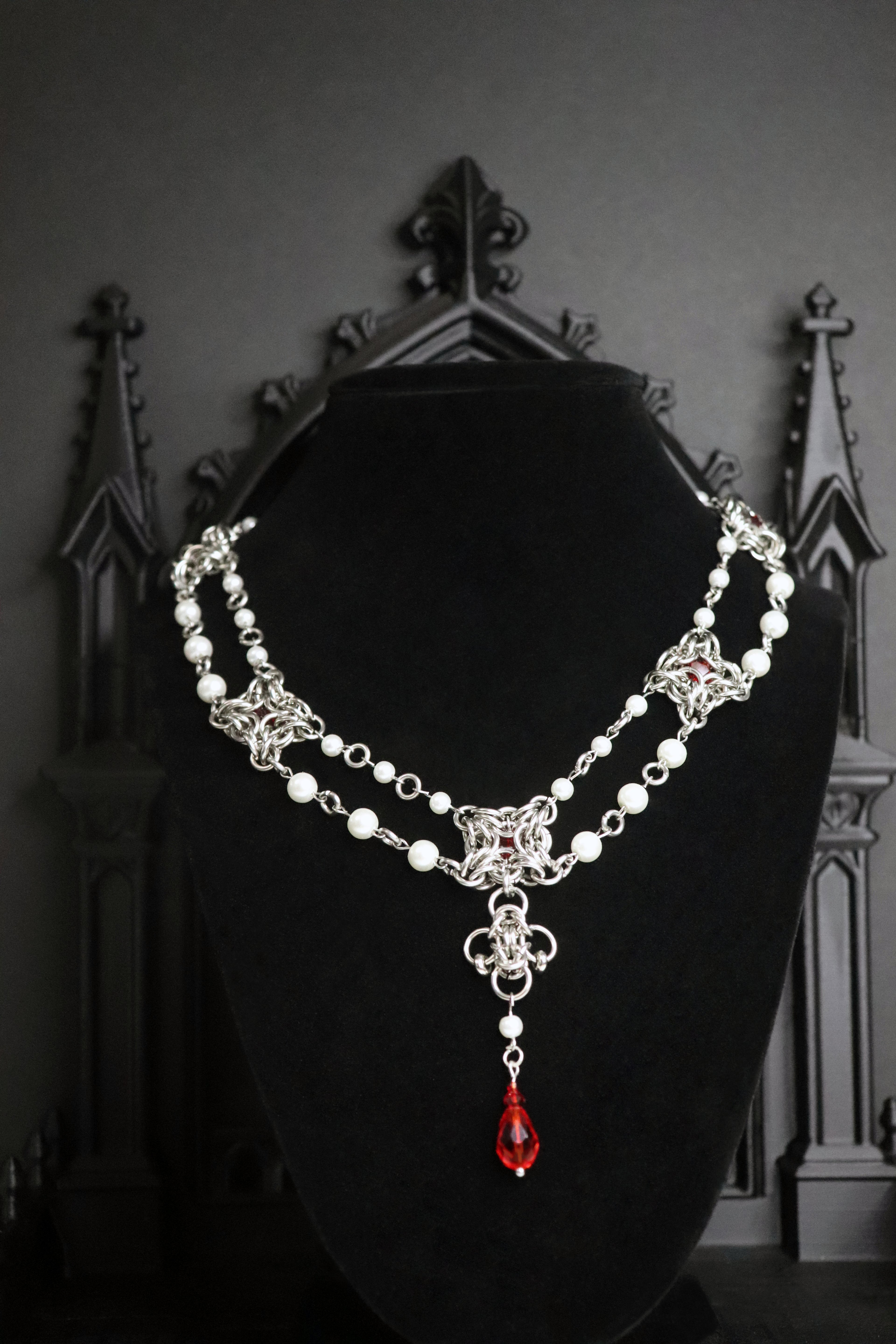 Tudor Choker